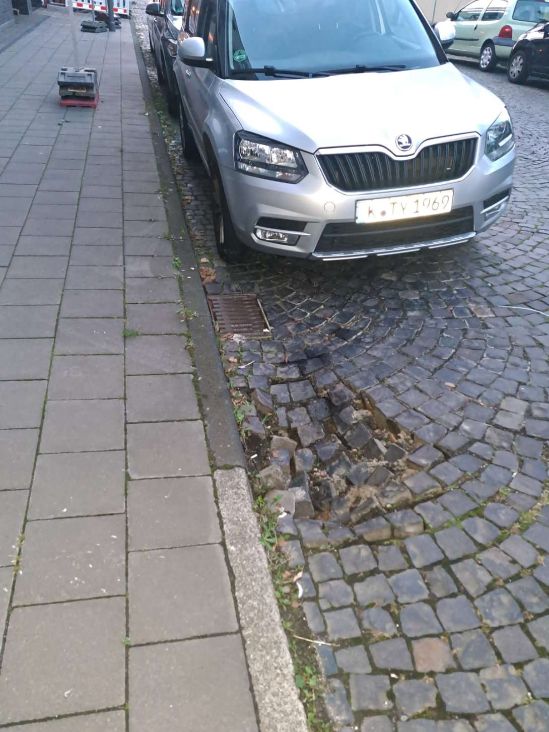 Bild zu gemeldetem Anliegen vom *2025-09-10 20:32:01