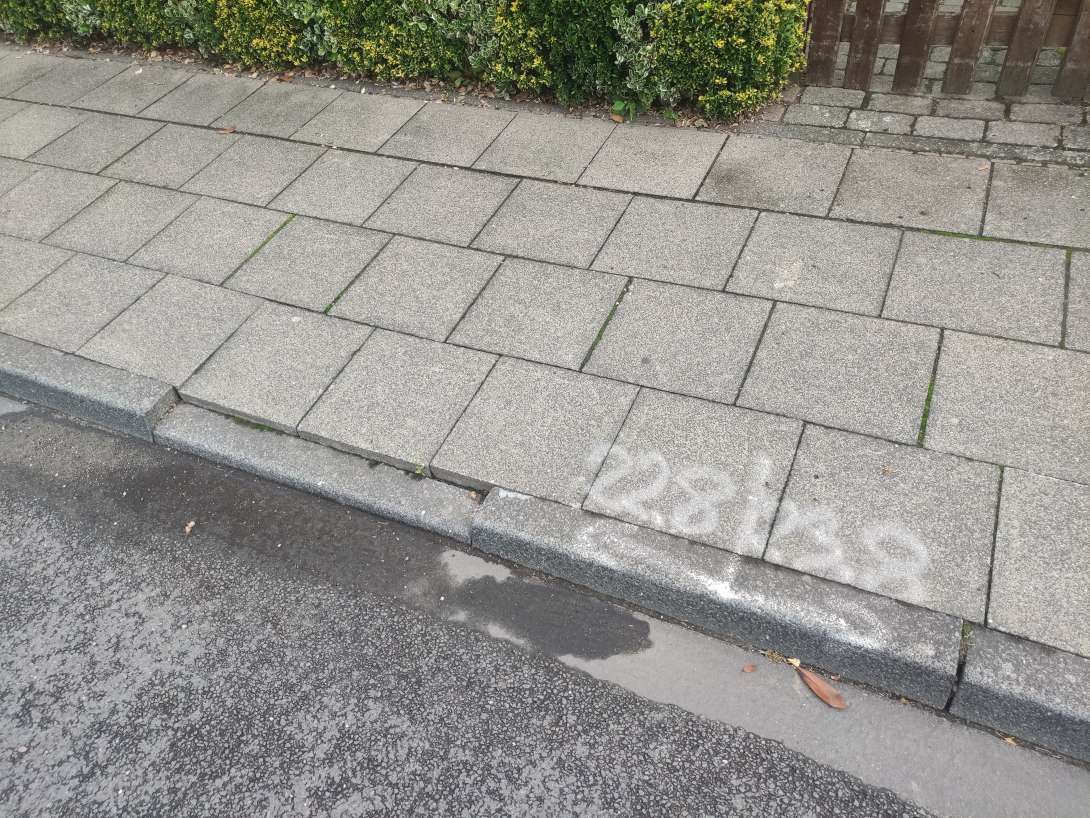 Bild zu gemeldetem Anliegen vom *2025-09-11 10:45:11