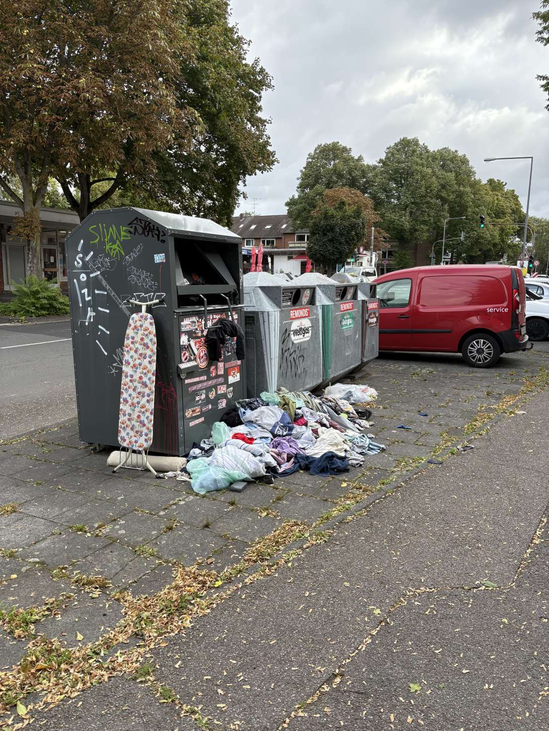 Bild zu gemeldetem Anliegen vom *2025-09-16 13:31:36