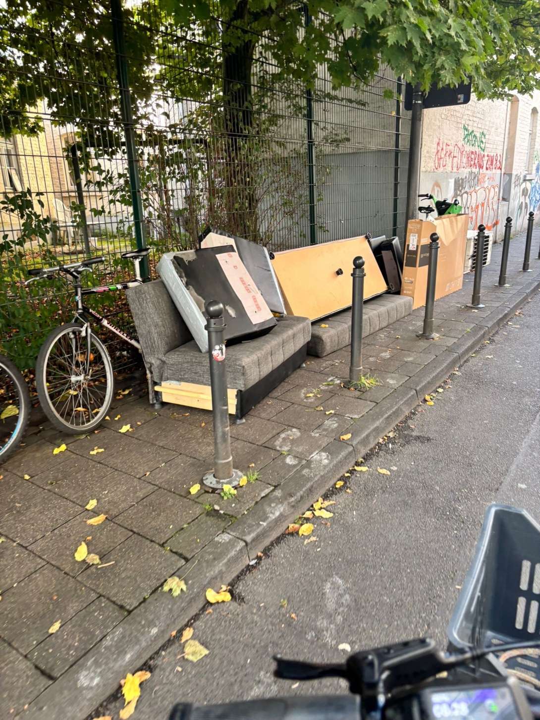 Bild zu gemeldetem Anliegen vom *2025-09-10 09:43:39