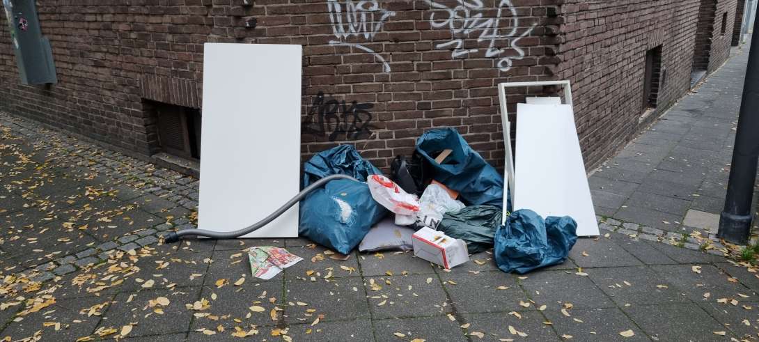 Bild zu gemeldetem Anliegen vom *2025-10-17 08:08:06