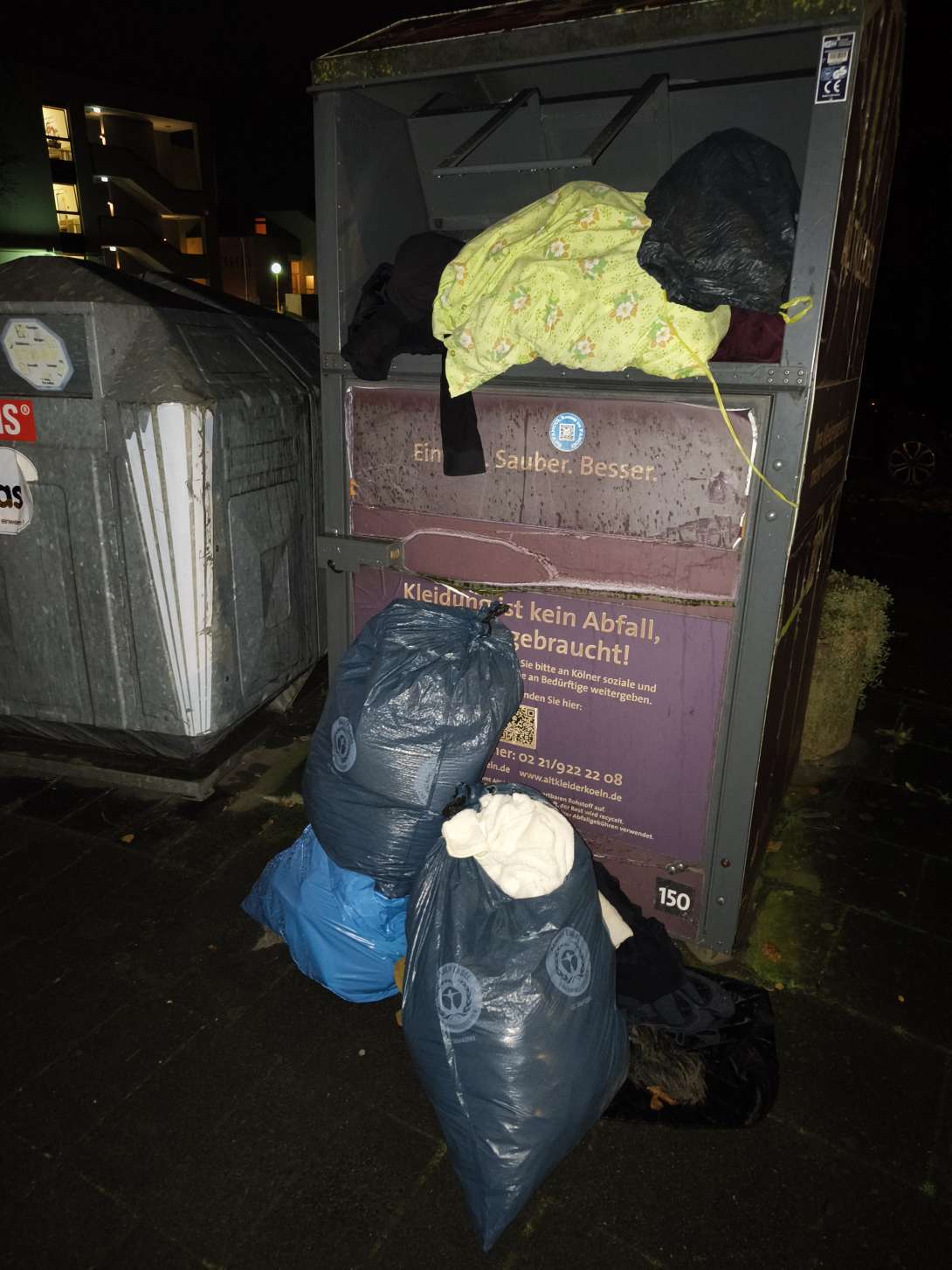 Altkleidercontainer Friedensstr./Ecke Tiergartenstr. 1