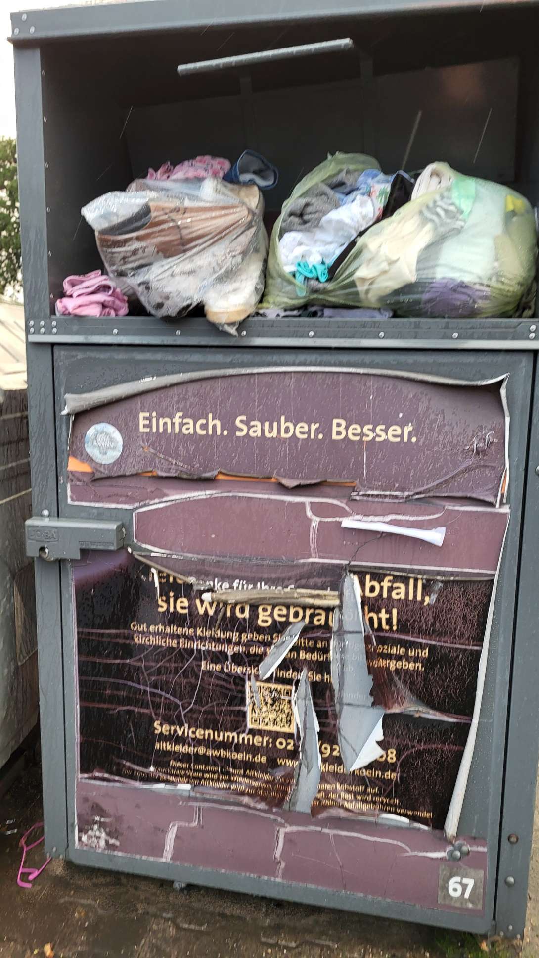Bild zu gemeldetem Anliegen vom *2025-10-24 15:31:50