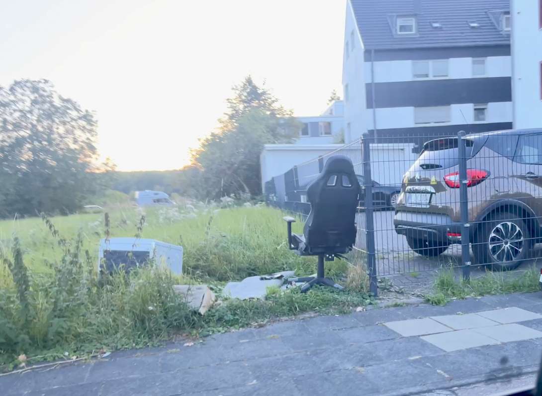 Bild zu gemeldetem Anliegen vom *2025-10-02 23:05:26