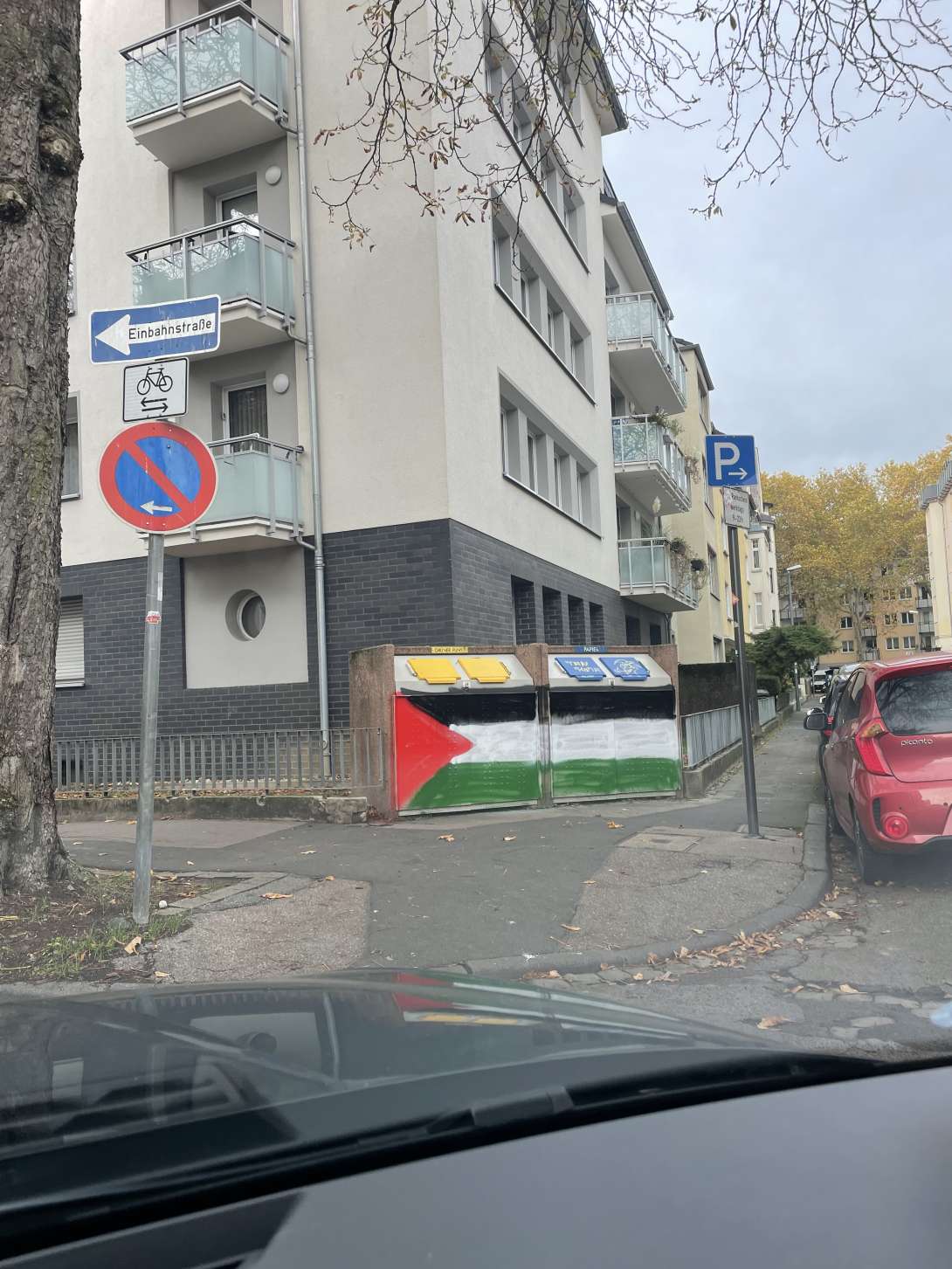 Bild zu gemeldetem Anliegen vom *2025-10-31 12:27:30