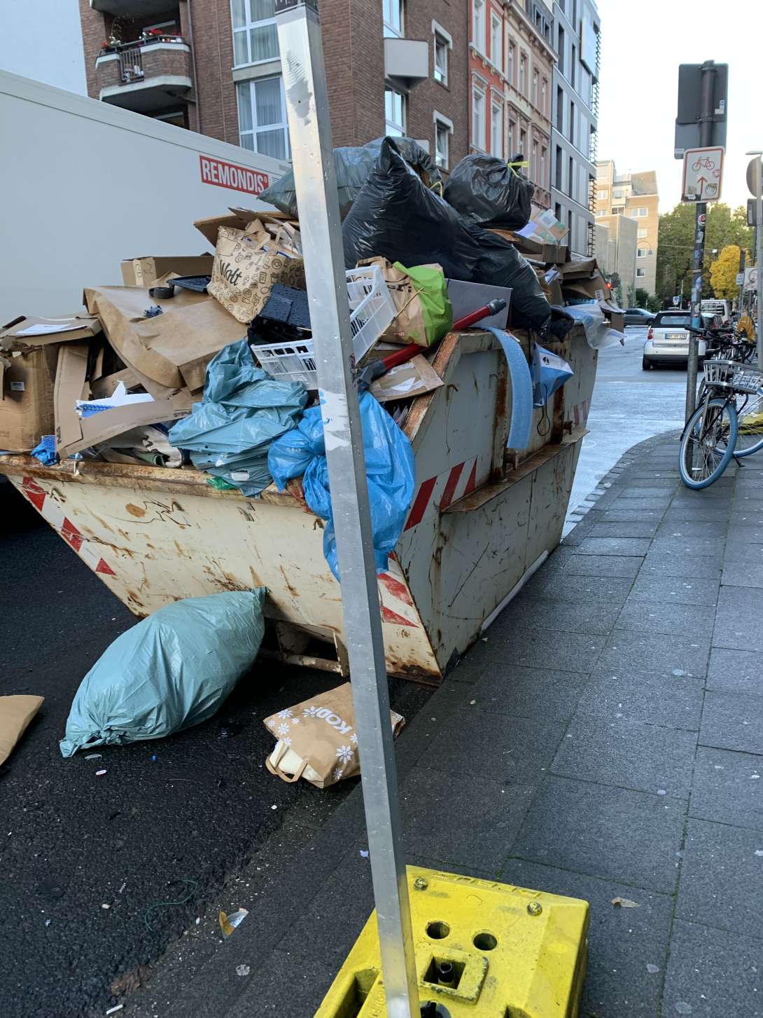 Bild zu gemeldetem Anliegen vom *2025-10-23 11:50:51