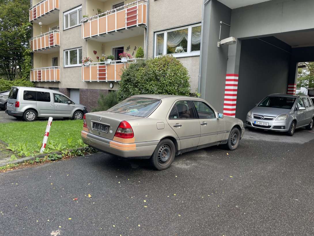 Bild zu gemeldetem Anliegen vom *2025-10-18 01:25:05