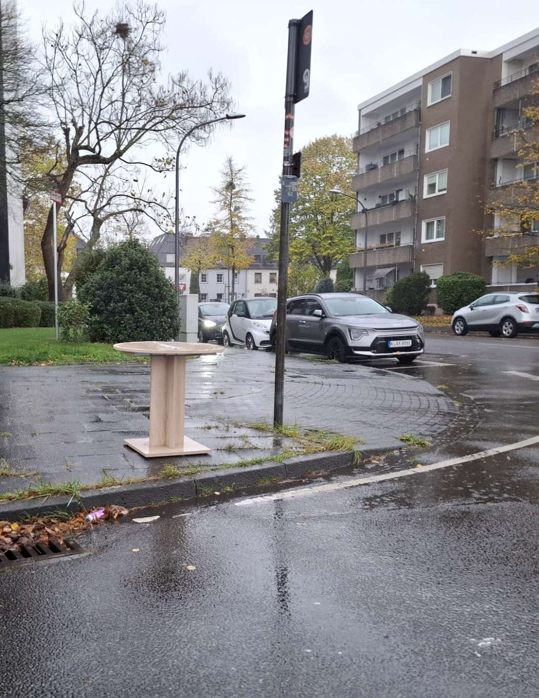 Bild zu gemeldetem Anliegen vom *2025-10-27 20:00:05