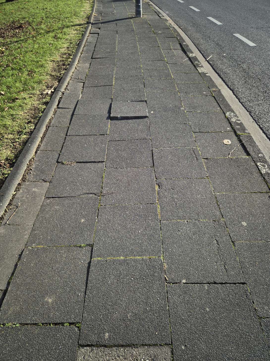 Bild zu gemeldetem Anliegen vom *2025-11-24 18:40:14