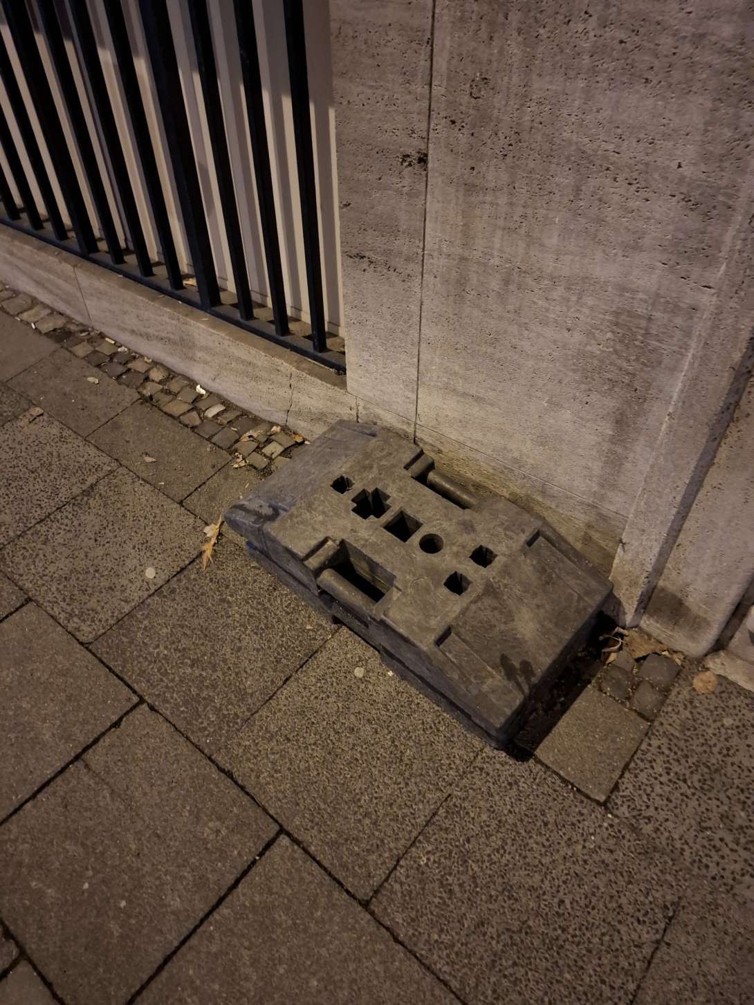 Bild zu gemeldetem Anliegen vom *2025-11-24 06:56:41