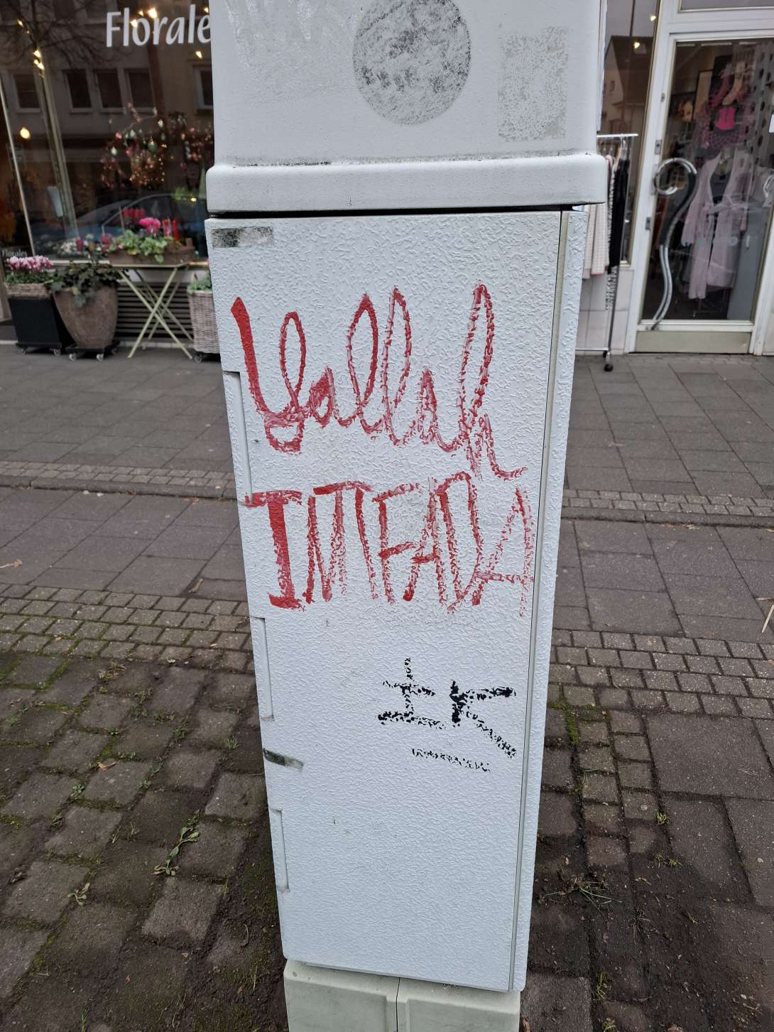 Bild zu gemeldetem Anliegen vom *2025-12-01 11:57:47