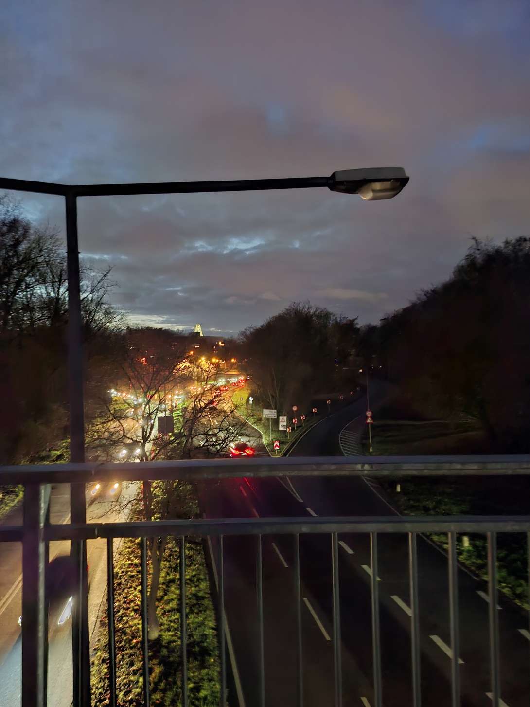 Bild zu gemeldetem Anliegen vom *2025-11-24 22:38:56