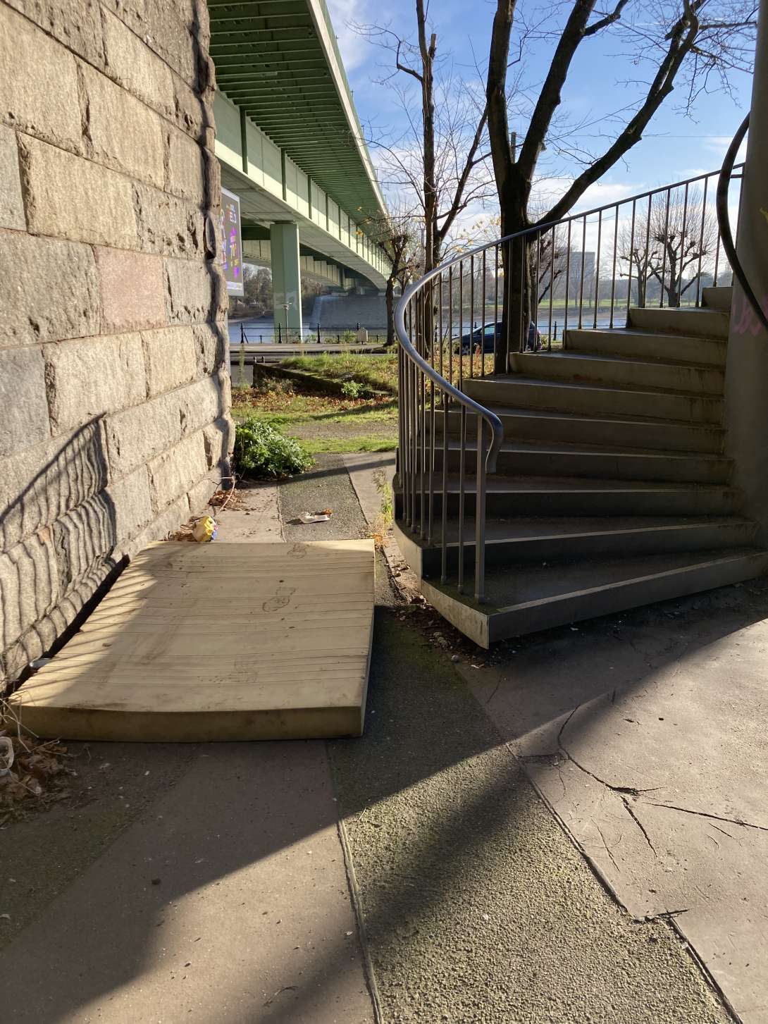 Bild zu gemeldetem Anliegen vom *2025-11-24 16:59:27