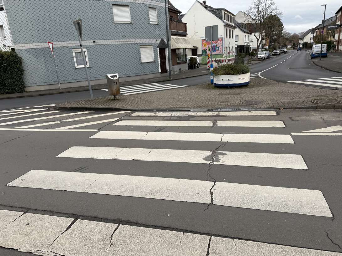 Bild zu gemeldetem Anliegen vom *2025-11-30 15:34:26