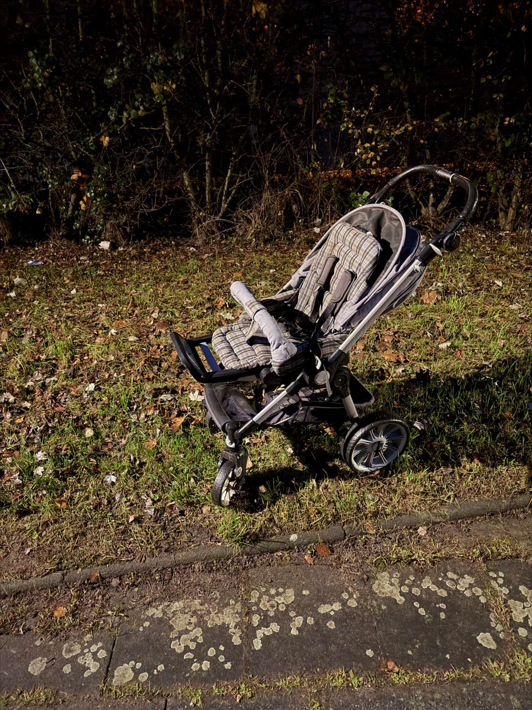 Bild zu gemeldetem Anliegen vom *2025-11-17 12:36:38