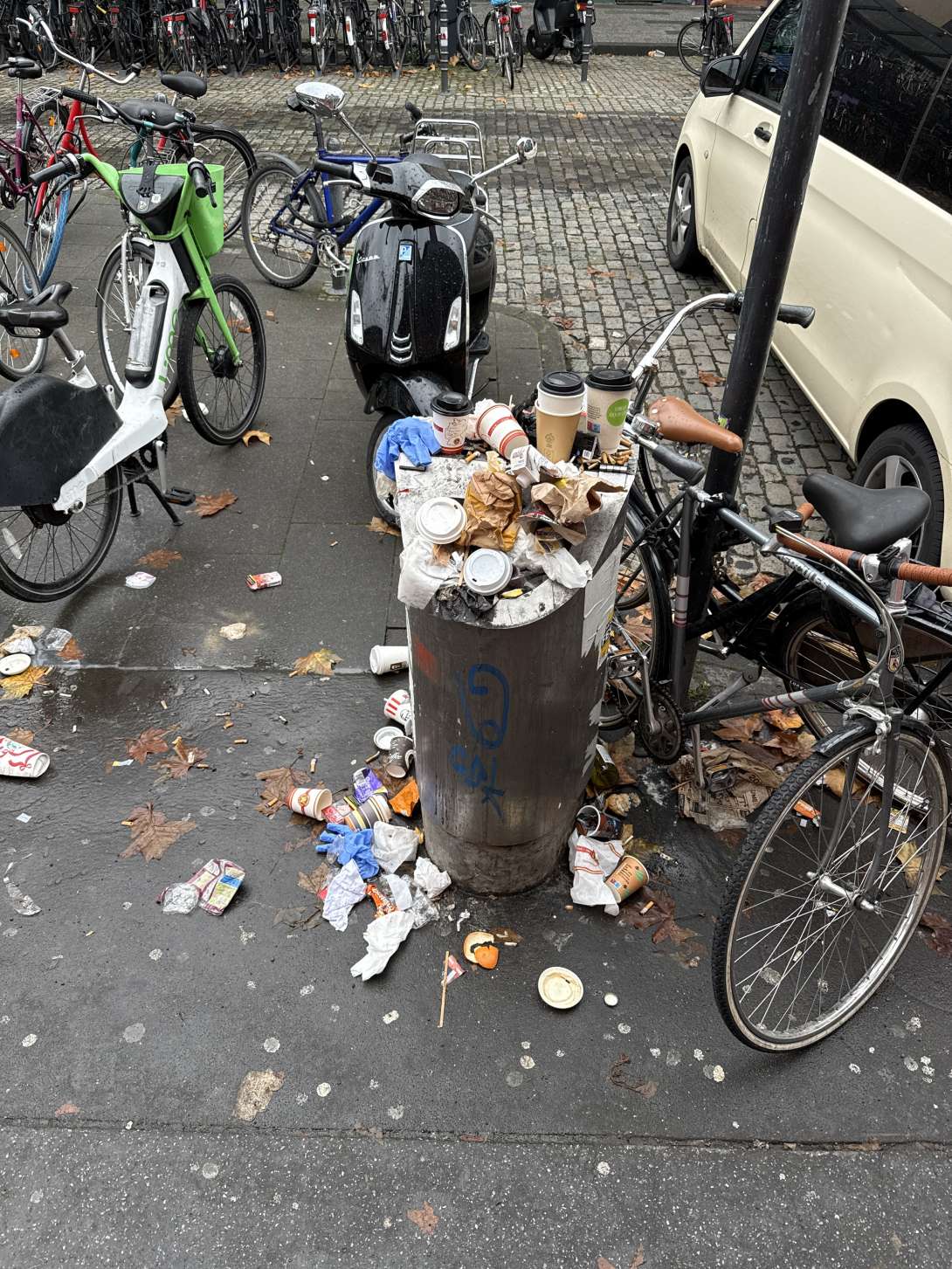 Bild zu gemeldetem Anliegen vom *2025-11-17 14:51:26