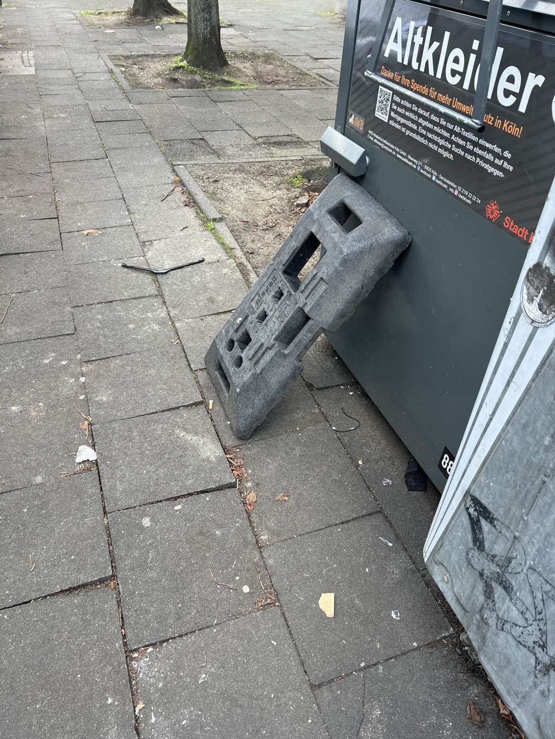 Bild zu gemeldetem Anliegen vom *2025-11-24 15:15:26