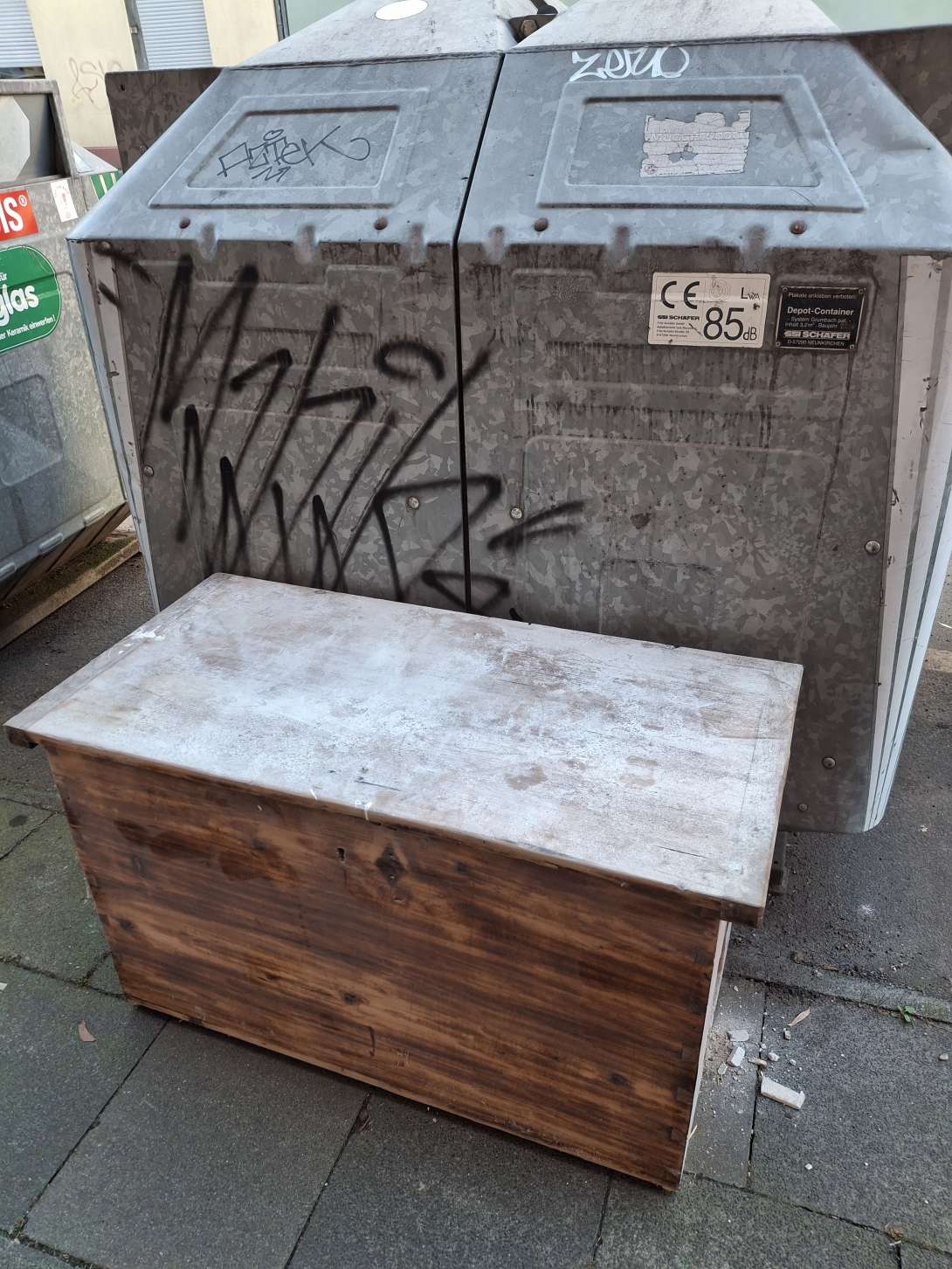 Bild zu gemeldetem Anliegen vom *2025-12-15 14:47:32