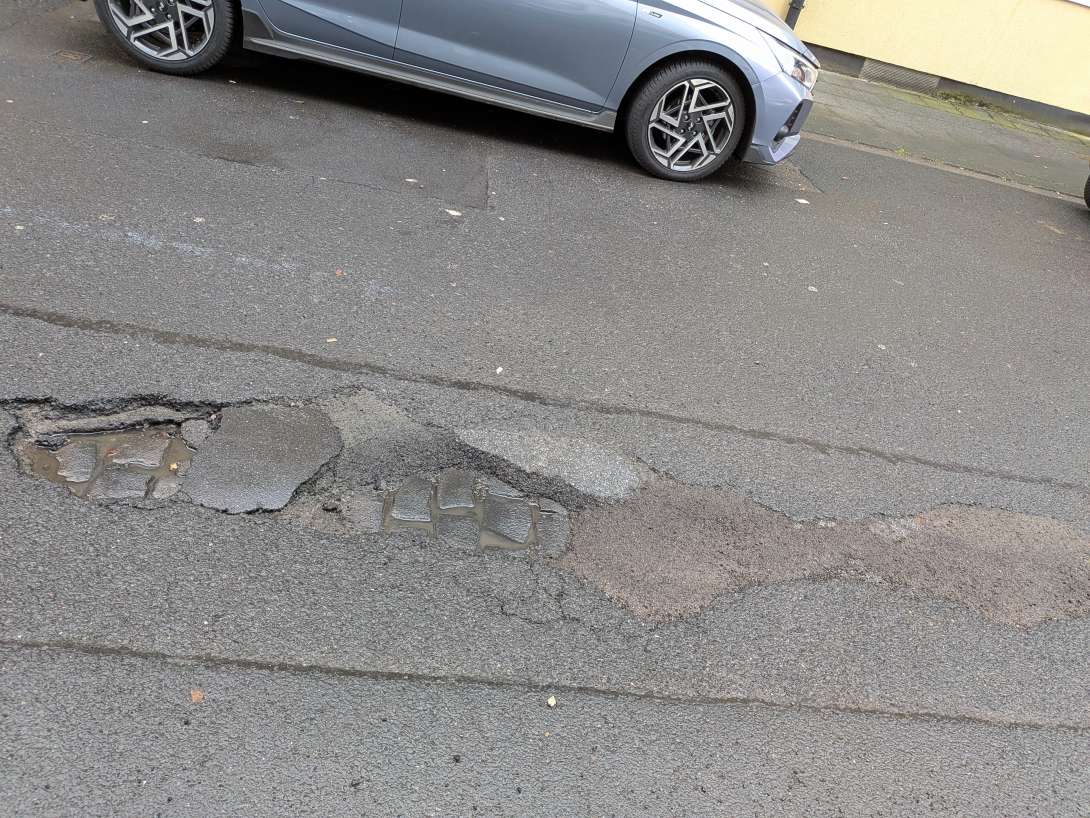 Bild zu gemeldetem Anliegen vom *2025-12-08 20:49:04