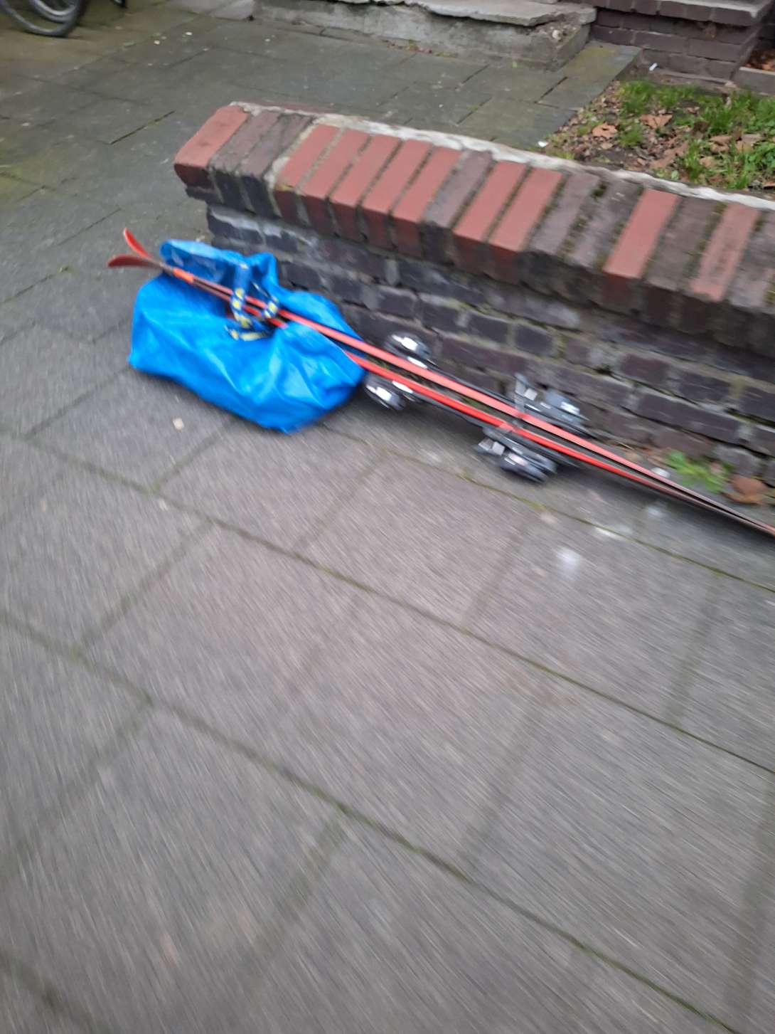 Bild zu gemeldetem Anliegen vom *2025-12-23 21:12:23