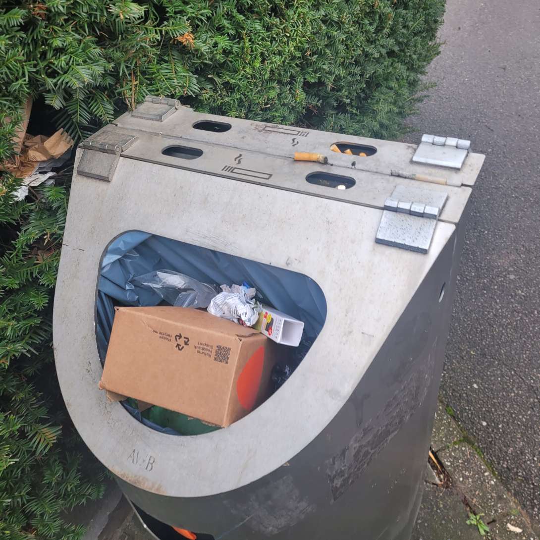 Bild zu gemeldetem Anliegen vom *2025-12-07 21:36:51