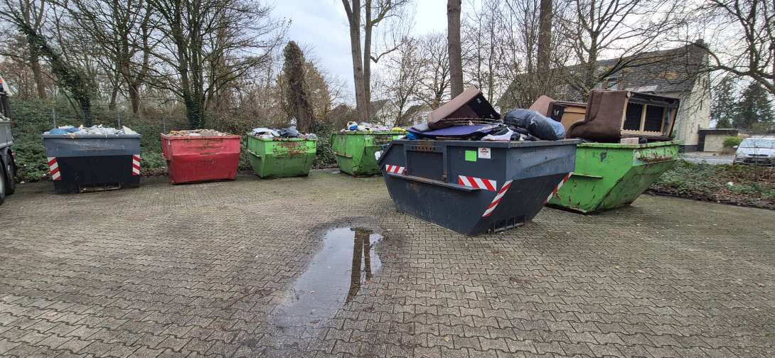 Bild zu gemeldetem Anliegen vom *2025-12-09 19:44:28