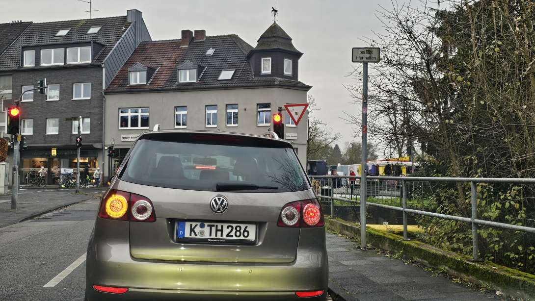 Bild zu gemeldetem Anliegen vom *2025-12-05 10:00:52