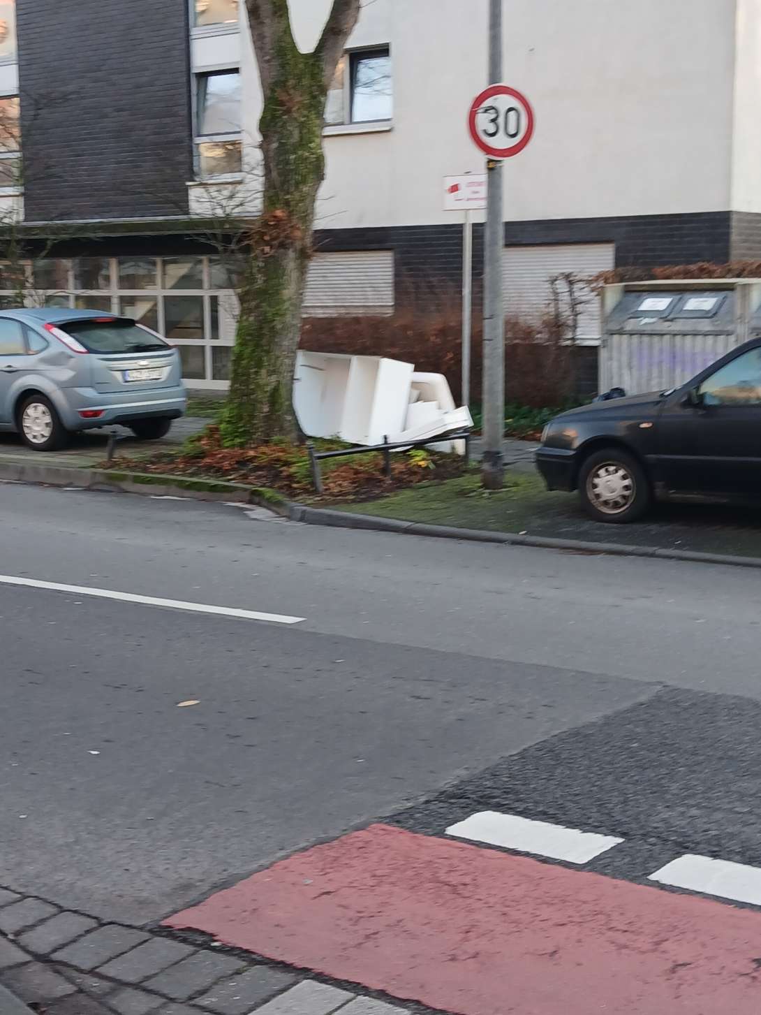 Bild zu gemeldetem Anliegen vom *2025-12-11 10:29:05