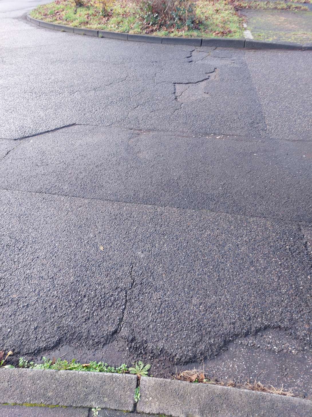 Bild zu gemeldetem Anliegen vom *2025-12-14 13:20:02