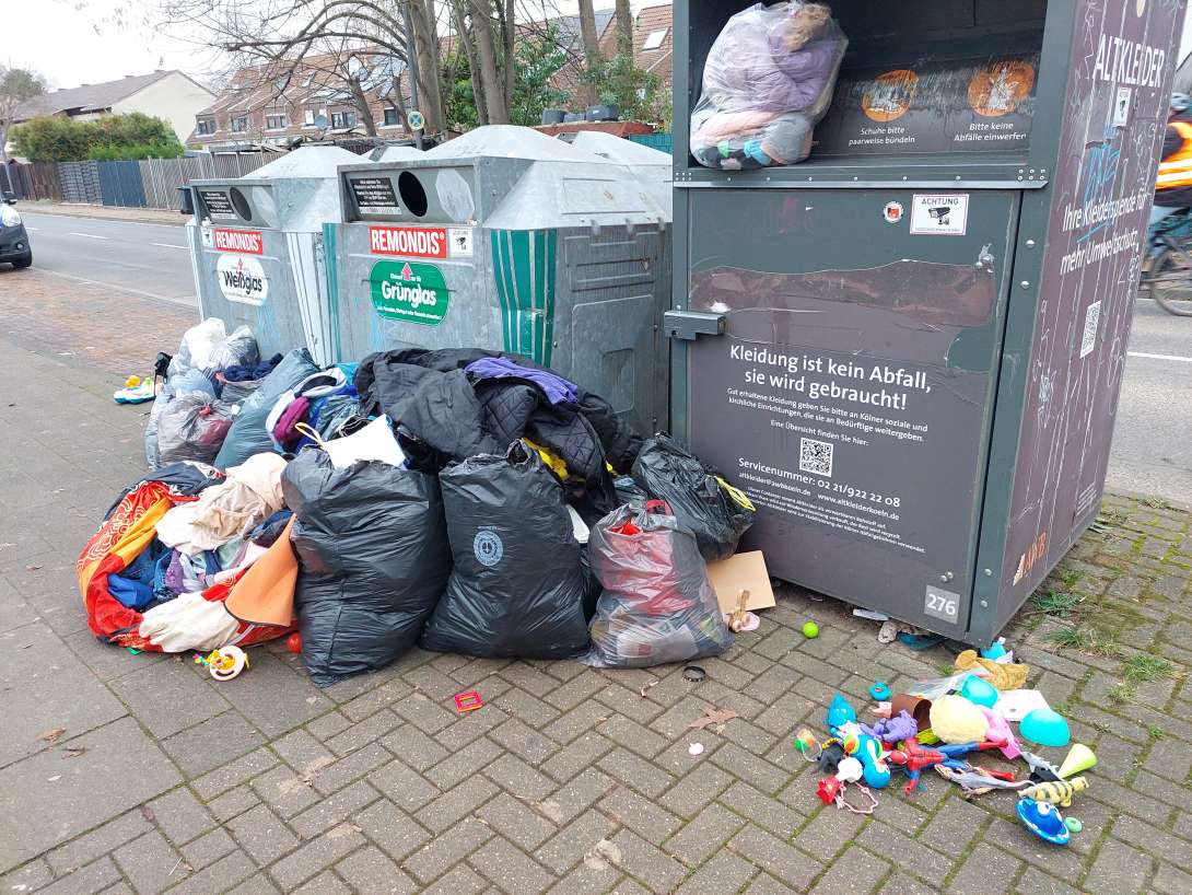 Bild zu gemeldetem Anliegen vom *2025-12-19 11:01:34