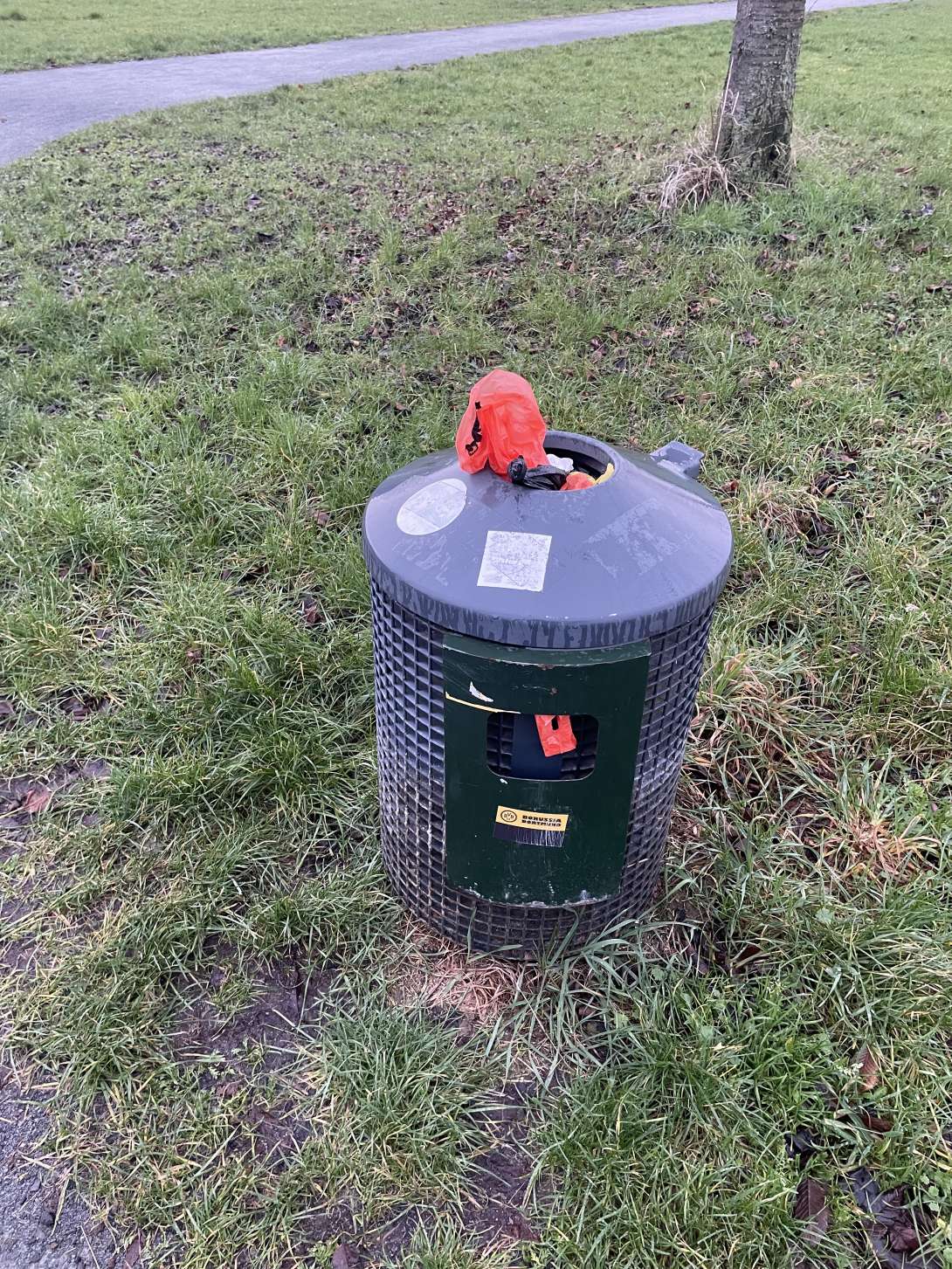 Bild zu gemeldetem Anliegen vom *2025-12-09 05:22:03