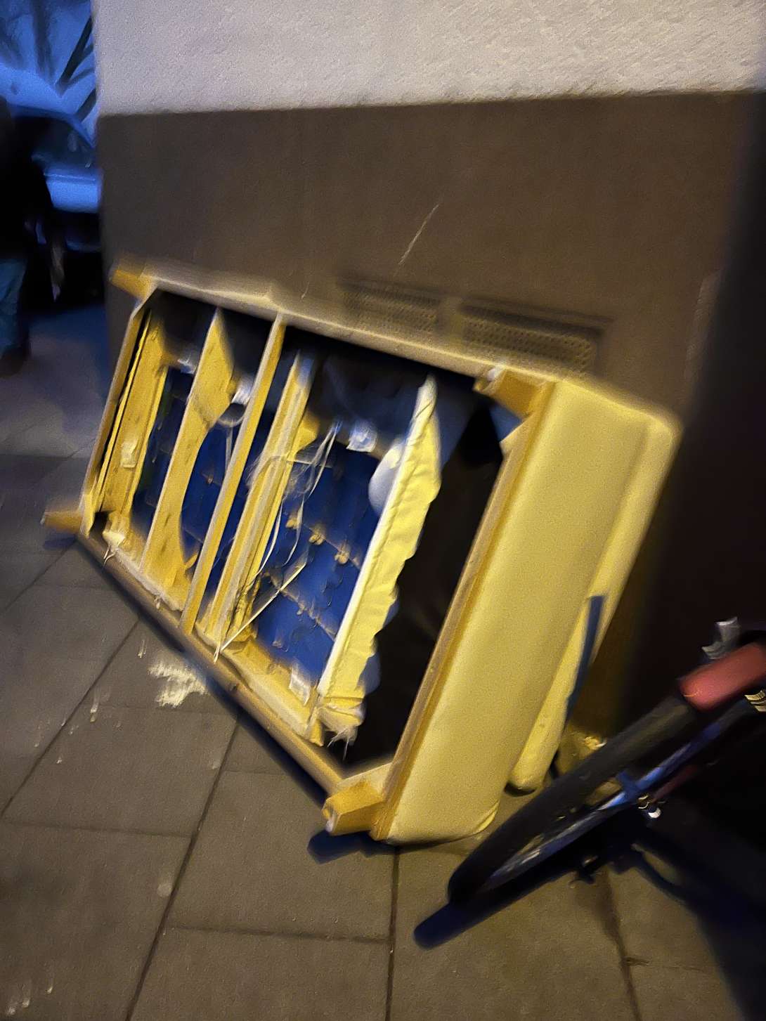 Bild zu gemeldetem Anliegen vom *2025-12-05 07:51:59