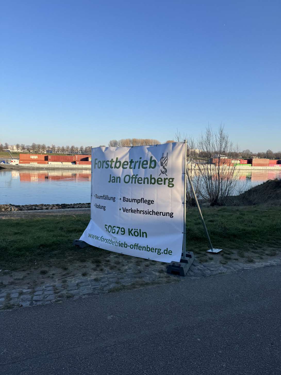 Bild zu gemeldetem Anliegen vom *2025-12-25 14:50:42