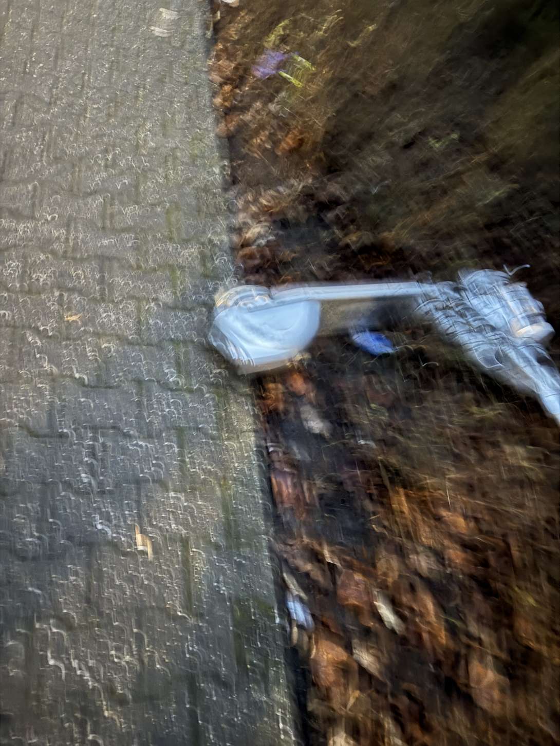 Bild zu gemeldetem Anliegen vom *2025-12-08 17:15:36