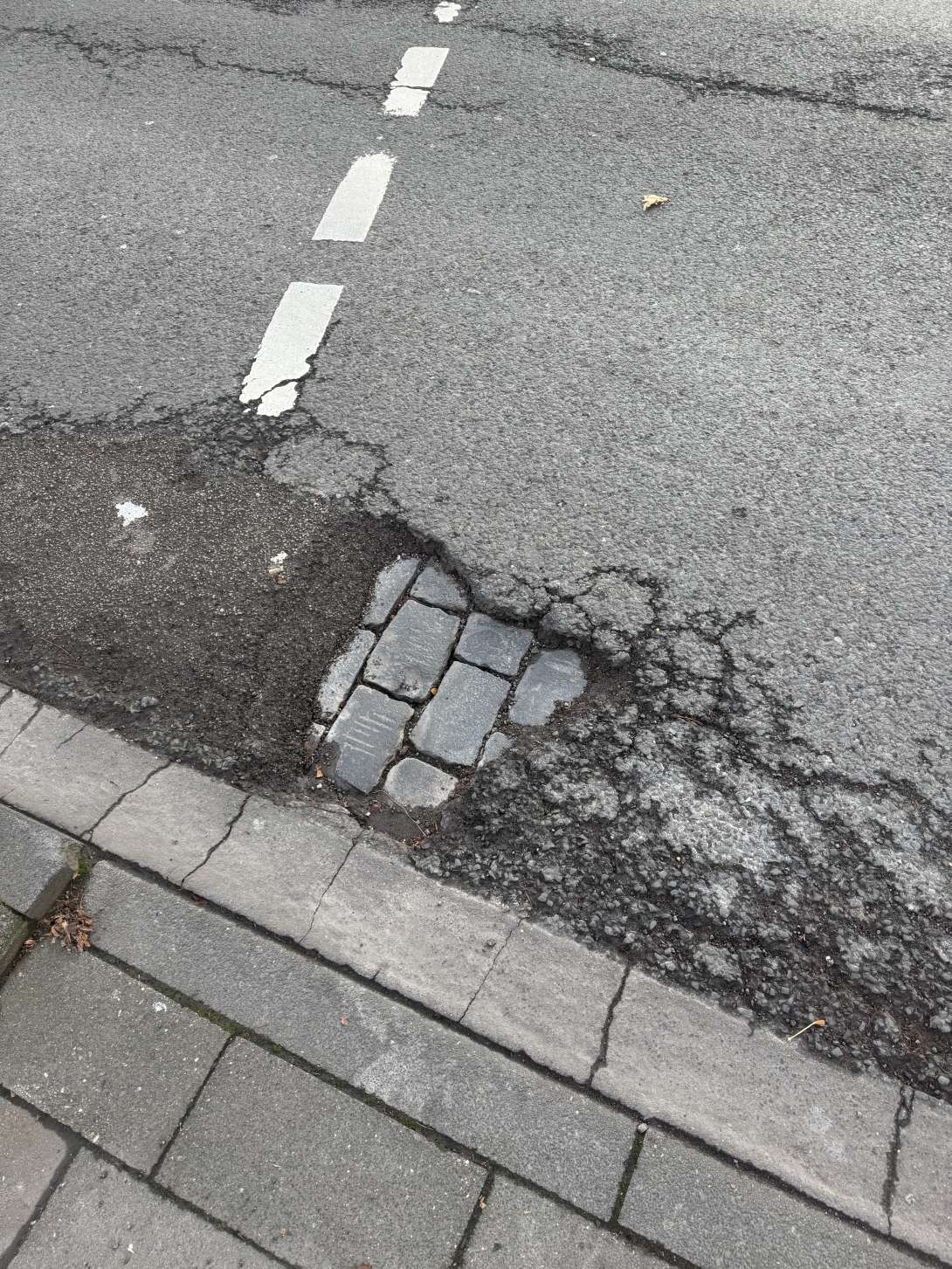 Bild zu gemeldetem Anliegen vom *2025-12-01 09:39:09