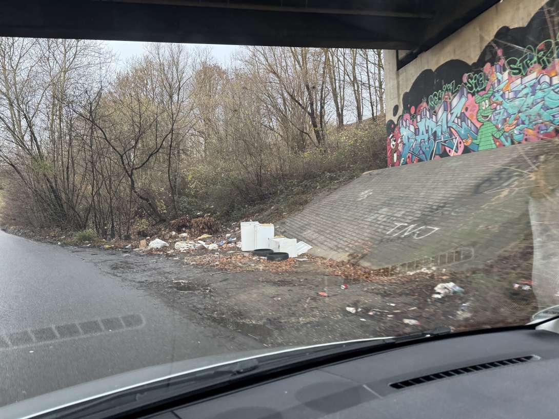 Bild zu gemeldetem Anliegen vom *2025-12-09 09:23:30