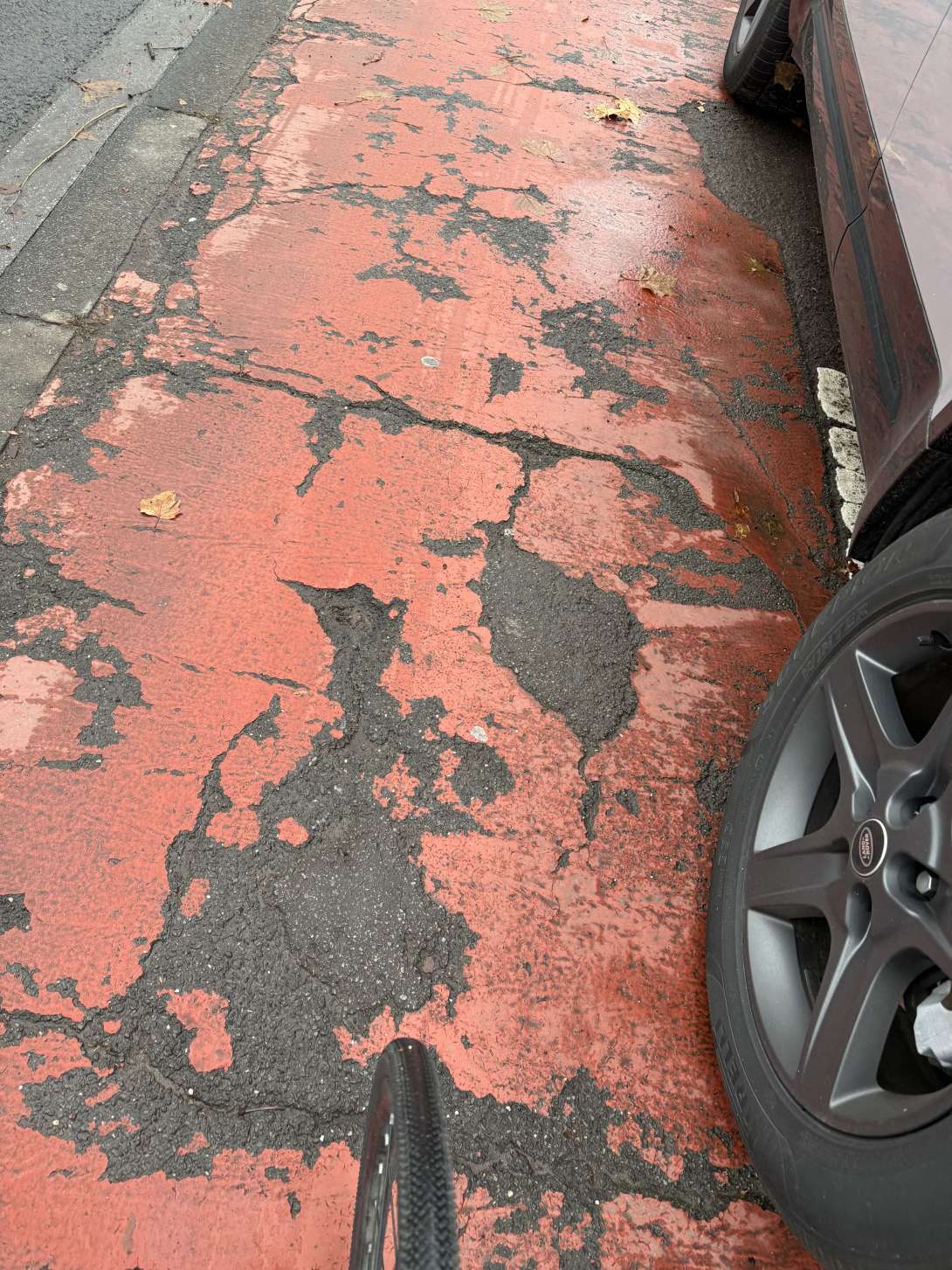 Bild zu gemeldetem Anliegen vom *2025-12-08 14:36:52