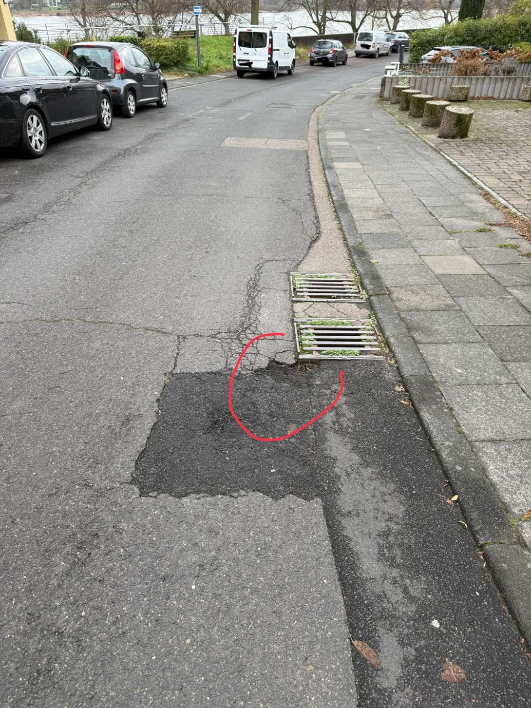 Bild zu gemeldetem Anliegen vom *2025-12-04 21:10:13