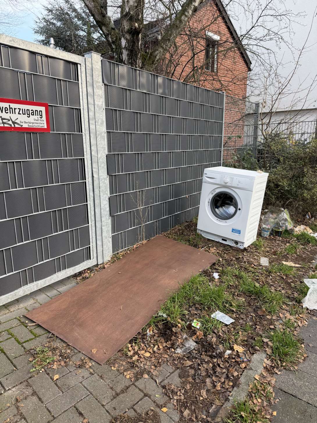 Bild zu gemeldetem Anliegen vom *2025-12-15 15:13:46