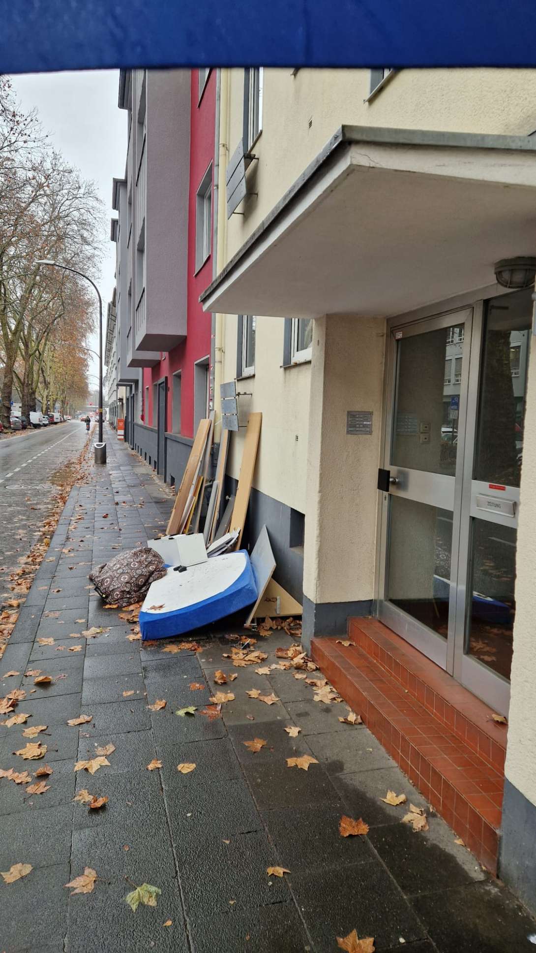 Bild zu gemeldetem Anliegen vom *2025-12-04 13:43:40