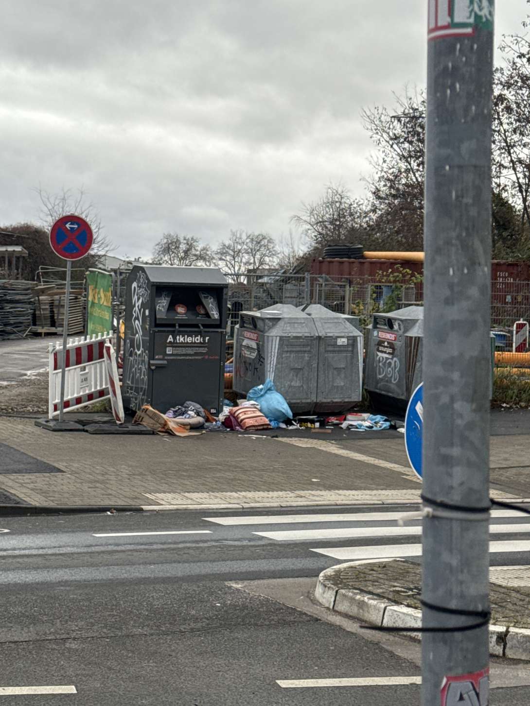 Bild zu gemeldetem Anliegen vom *2025-12-08 14:38:54