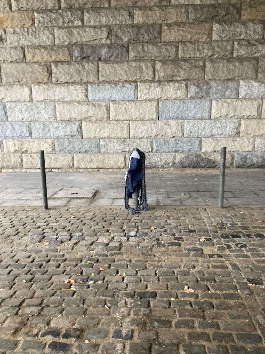 Bild zu gemeldetem Anliegen vom *2025-12-04 10:21:20