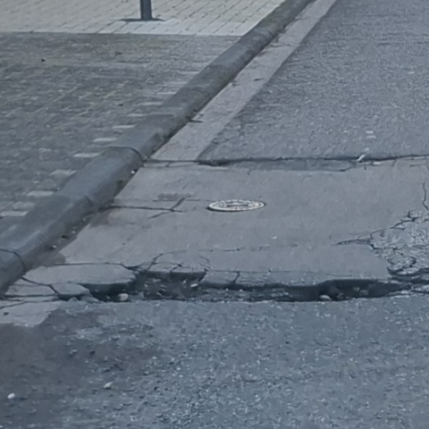 Bild zu gemeldetem Anliegen vom *2025-12-14 23:07:18