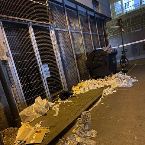 Bild zu gemeldetem Anliegen vom *2025-12-15 18:30:35