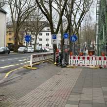 Diverse Fuss- und Radwegschilder