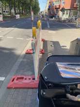 Hindernis genau auf Fahrradweg platziert