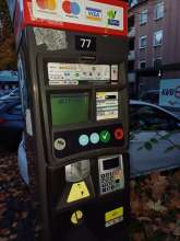 16 Euro per EC bezahlt, kein Parkschein gedruckt. *2024-10-26 18:28:40