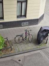 Schrottfahrad, seit mindestens 2,5 Jahren dort