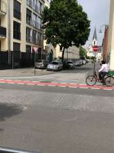 Das Vorfahrtsschild wurde wohl mutwillig verdreht.
