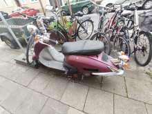 Schrott-Motorroller *2025-10-17 06:31:09